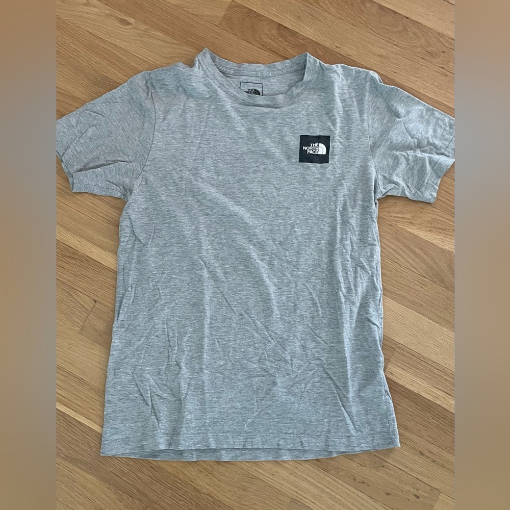 The North Face Tshirt Men Size SmallShort Sleeve Box Logo Gray‎ Black Outdoors